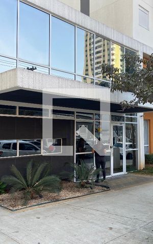 Apartamento para alugar com 36m², 1 quarto e 1 vaga Apartamento para alugar com 36m², 1 quarto e 1 vagaFachada