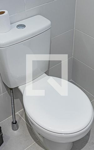 Studio à venda com 26m², 1 quarto e sem vaga Studio à venda com 26m², 1 quarto e sem vagaBanheiro