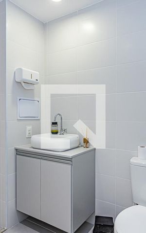 Studio à venda com 26m², 1 quarto e sem vaga Studio à venda com 26m², 1 quarto e sem vagaBanheiro