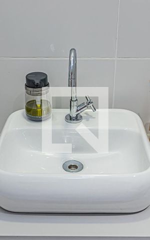 Studio à venda com 26m², 1 quarto e sem vaga Studio à venda com 26m², 1 quarto e sem vagaBanheiro