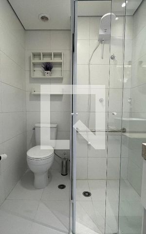 Studio para alugar com 25m², 1 quarto e sem vaga Studio para alugar com 25m², 1 quarto e sem vagaBanheiro