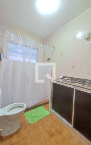 Casa de condomínio à venda com 139m², 2 quartos e 1 vaga Casa de condomínio à venda com 139m², 2 quartos e 1 vaga2º Pav - Banheiro Social 2