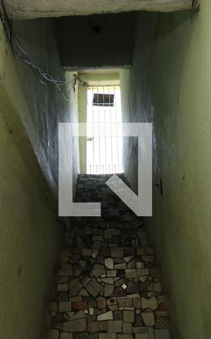 Casa para alugar com 36m², 1 quarto e sem vagaÁrea externa