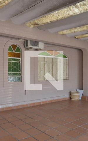 Casa à venda com 168m², 3 quartos e sem vagaGaragem