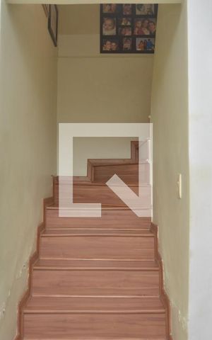 Casa à venda com 168m², 3 quartos e sem vagaEscada