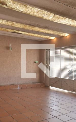Casa à venda com 168m², 3 quartos e sem vagaGaragem