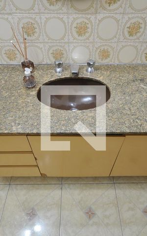 Casa à venda com 200m², 3 quartos e 3 vagasBanheiro Social