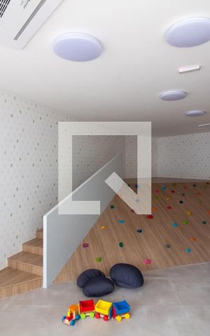 Studio à venda com 33m², 1 quarto e sem vaga Studio à venda com 33m², 1 quarto e sem vagaÁrea comum - Brinquedoteca