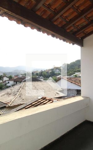 Casa de condomínio à venda com 750m², 4 quartos e 5 vagasQuarto 1 - Varanda