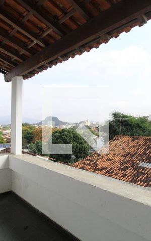 Casa de condomínio à venda com 750m², 4 quartos e 5 vagasQuarto 1 - Varanda