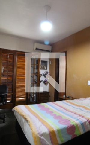 Casa de condomínio à venda com 750m², 4 quartos e 5 vagasSuíte 1