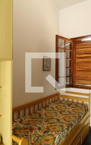 Casa de condomínio à venda com 750m², 4 quartos e 5 vagasQuarto 1