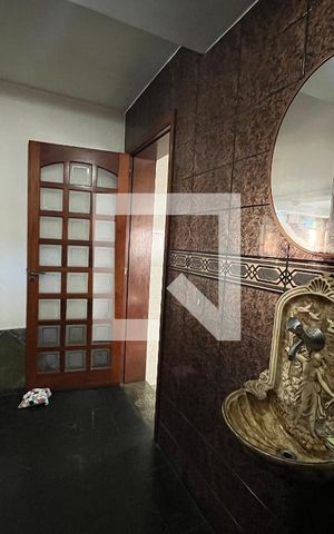 Casa de condomínio à venda com 750m², 4 quartos e 5 vagas Casa de condomínio à venda com 750m², 4 quartos e 5 vagasLavabo