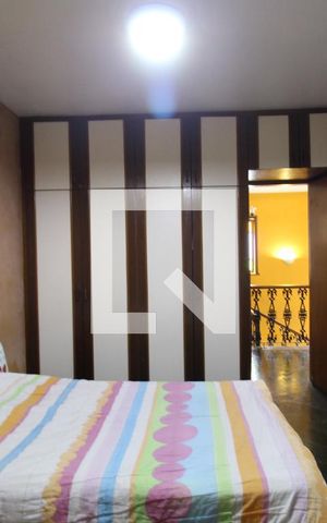 Casa de condomínio à venda com 750m², 4 quartos e 5 vagasSuíte 1