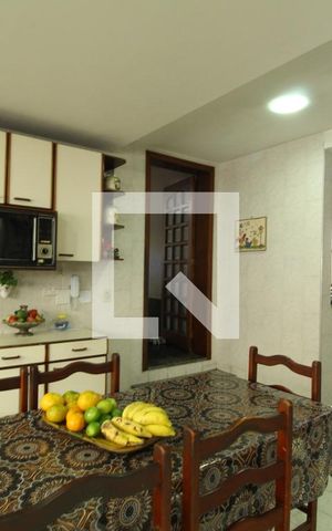 Casa de condomínio à venda com 750m², 4 quartos e 5 vagasCozinha