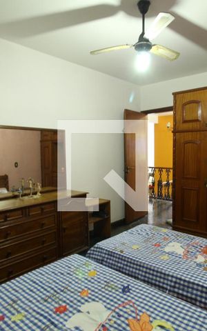 Casa de condomínio à venda com 750m², 4 quartos e 5 vagasQuarto 2