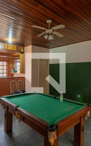 Casa à venda com 236m², 3 quartos e 2 vagas Casa à venda com 236m², 3 quartos e 2 vagasÁrea comum