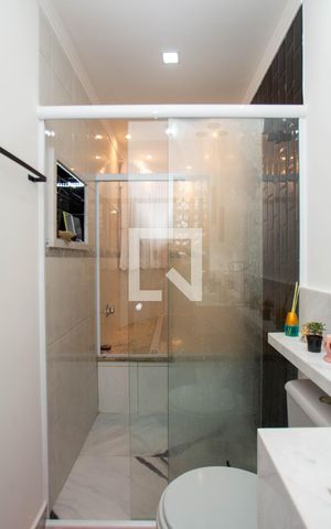 Casa à venda com 238m², 3 quartos e 4 vagasBanheiro da Suíte master