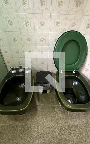 Casa à venda com 133m², 3 quartos e 2 vagasBanheiro