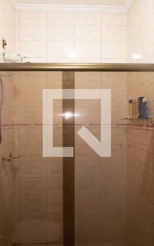 Casa para alugar com 340m², 5 quartos e 4 vagas Casa para alugar com 340m², 5 quartos e 4 vagasBanheiro 4
