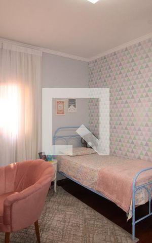 Casa para alugar com 340m², 5 quartos e 4 vagas Casa para alugar com 340m², 5 quartos e 4 vagasSuite 3