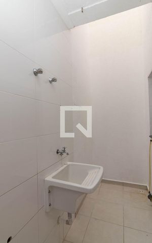 Casa de condomínio para alugar com 67m², 2 quartos e 1 vaga Casa de condomínio para alugar com 67m², 2 quartos e 1 vagaÁrea de Serviço