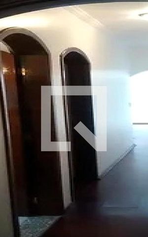 Casa à venda com 198m², 3 quartos e 2 vagas