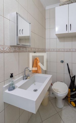 Casa à venda com 125m², 3 quartos e 1 vaga Casa à venda com 125m², 3 quartos e 1 vagaBanheiro de Serviço