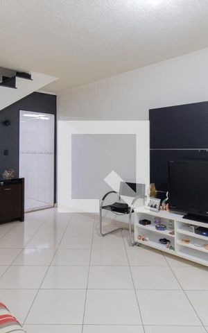 Casa à venda com 125m², 3 quartos e 1 vaga Casa à venda com 125m², 3 quartos e 1 vagaSala