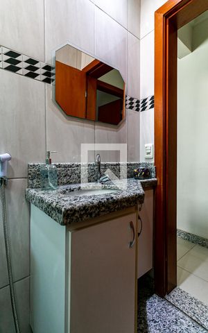 Apartamento à venda com 261m², 4 quartos e 3 vagasBanheiro 2