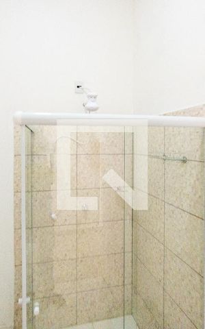 Casa de condomínio para alugar com 199m², 3 quartos e 4 vagas Casa de condomínio para alugar com 199m², 3 quartos e 4 vagasBanheiro social