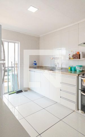Casa de condomínio para alugar com 199m², 3 quartos e 4 vagas Casa de condomínio para alugar com 199m², 3 quartos e 4 vagasCozinha
