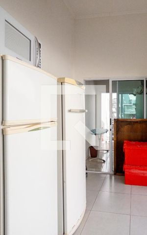 Casa de condomínio para alugar com 199m², 3 quartos e 4 vagas Casa de condomínio para alugar com 199m², 3 quartos e 4 vagasÁrea da piscina