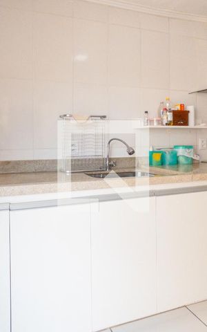 Casa de condomínio para alugar com 199m², 3 quartos e 4 vagas Casa de condomínio para alugar com 199m², 3 quartos e 4 vagasCozinha