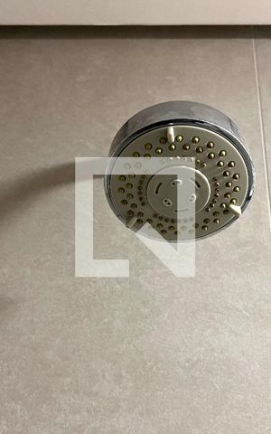 Apartamento para alugar com 92m², 2 quartos e 2 vagas Apartamento para alugar com 92m², 2 quartos e 2 vagasBanheiro da Suíte