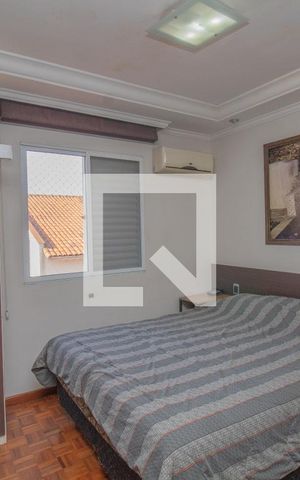 Casa de condomínio à venda com 141m², 3 quartos e 2 vagas Casa de condomínio à venda com 141m², 3 quartos e 2 vagasQuarto 1