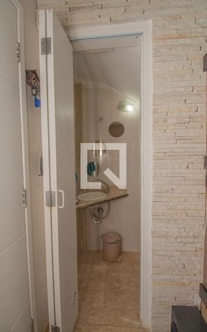 Casa de condomínio à venda com 141m², 3 quartos e 2 vagas Casa de condomínio à venda com 141m², 3 quartos e 2 vagasLavabo