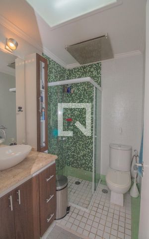 Casa de condomínio à venda com 141m², 3 quartos e 2 vagas Casa de condomínio à venda com 141m², 3 quartos e 2 vagasBanheiro do Quarto 1
