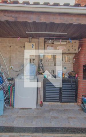 Casa de condomínio à venda com 141m², 3 quartos e 2 vagas Casa de condomínio à venda com 141m², 3 quartos e 2 vagasChurrasqueira