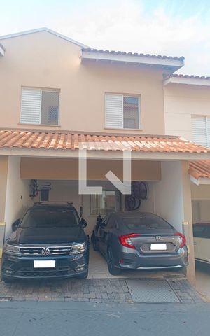 Casa de condomínio à venda com 141m², 3 quartos e 2 vagas Casa de condomínio à venda com 141m², 3 quartos e 2 vagasFachada