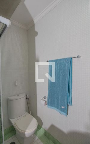 Casa de condomínio à venda com 141m², 3 quartos e 2 vagas Casa de condomínio à venda com 141m², 3 quartos e 2 vagasBanheiro do Quarto 1