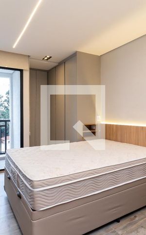 Apartamento à venda com 24m², 1 quarto e sem vagaSala e Quarto