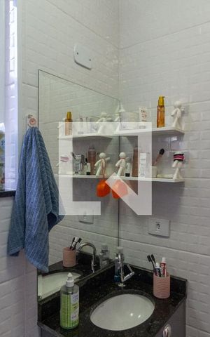 Apartamento à venda com 44m², 2 quartos e sem vagaBanheiro