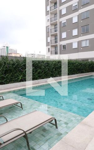 Apartamento para alugar com 66m², 2 quartos e sem vagaÁrea comum - Piscina