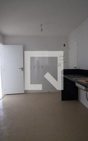 Apartamento para alugar com 348m², 4 quartos e 4 vagas Apartamento para alugar com 348m², 4 quartos e 4 vagasCozinha e Área de Serviço