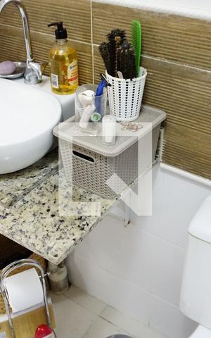 Apartamento à venda com 78m², 2 quartos e 1 vagaBanheiro Suite