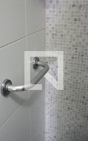 Apartamento à venda com 78m², 2 quartos e 1 vagaBanheiro Social