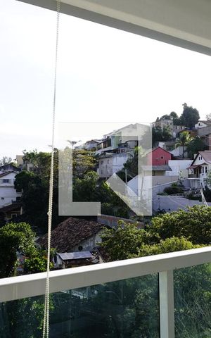 Apartamento à venda com 78m², 2 quartos e 1 vagaVista - Varanda - Sala
