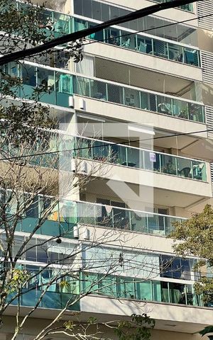 Apartamento à venda com 78m², 2 quartos e 1 vagaFachada