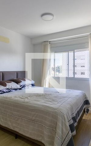 Apartamento para alugar com 110m², 3 quartos e 2 vagas Apartamento para alugar com 110m², 3 quartos e 2 vagasSuíte